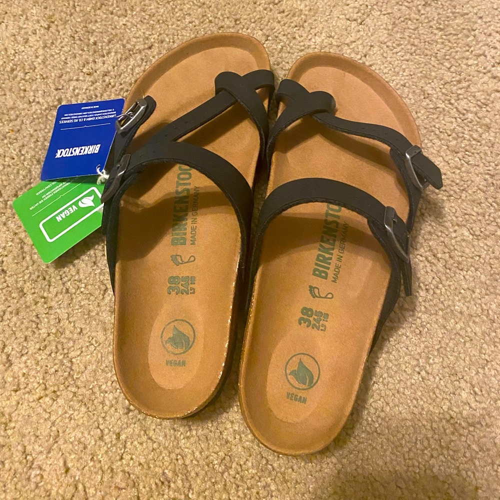 Never worn. New in box. Birkenstock sandal Mayari.